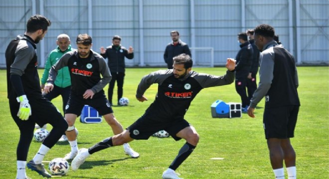 Konyaspor'da Erzurumspor maçı mesaisi